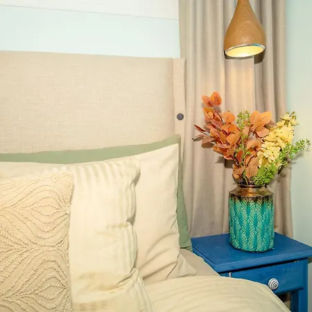 Luxury 3bd With Premium Amenities, Jacuzzi, Private Parking *