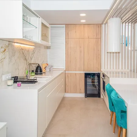 Apartman Luxury 3bd With Premium Amenities, Jacuzzi, Private Parking Palm-mar