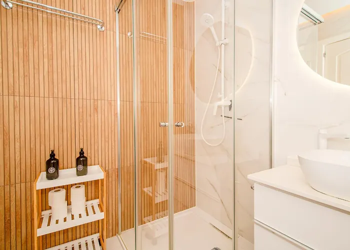 Luxury 3bd With Premium Amenities, Jacuzzi, Private Parking