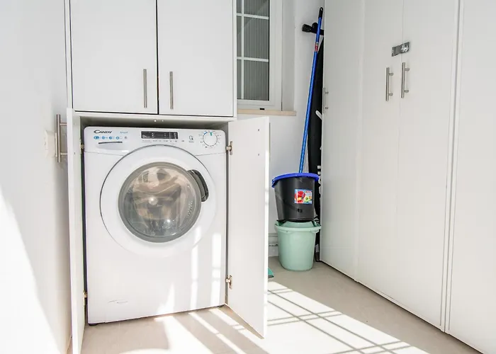 Luxury 3bd With Premium Amenities, Jacuzzi, Private Parking 팔름-마르