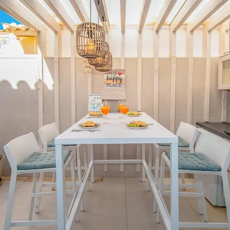 Luxury 3bd With Premium Amenities, Jacuzzi, Private Parking Apartment Palm-mar