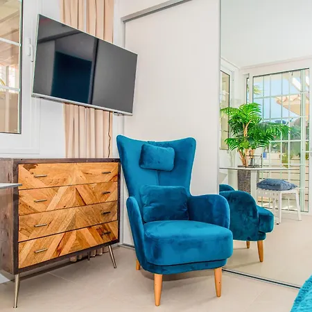 Luxury 3bd With Premium Amenities, Jacuzzi, Private Parking * Palm-mar