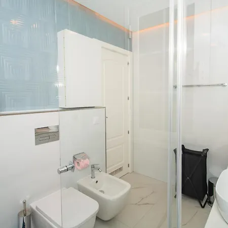 Luxury 3bd With Premium Amenities, Jacuzzi, Private Parking