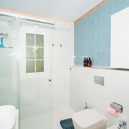 Luxury 3bd With Premium Amenities, Jacuzzi, Private Parking Apartmán *