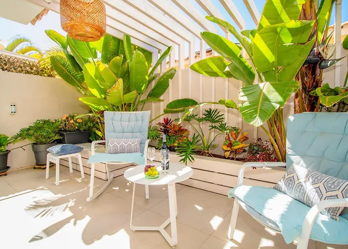 Lejlighed Luxury 3bd With Premium Amenities, Jacuzzi, Private Parking Palm-mar