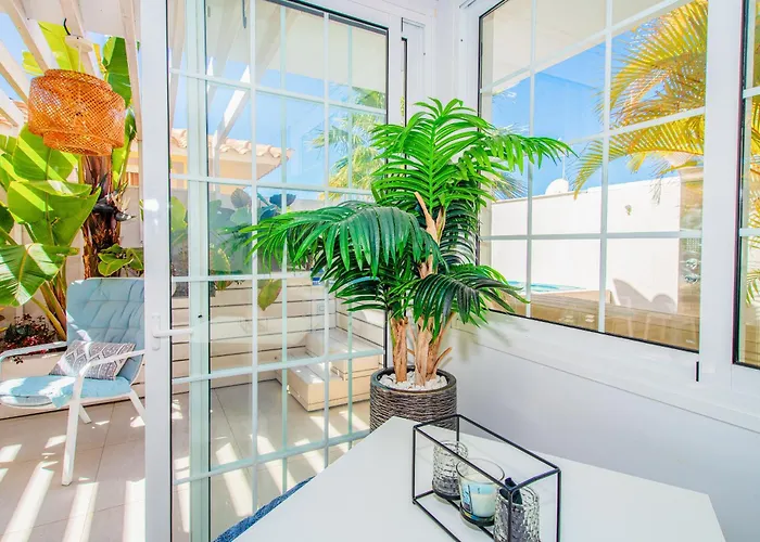 شقة Luxury 3bd With Premium Amenities, Jacuzzi, Private Parking *