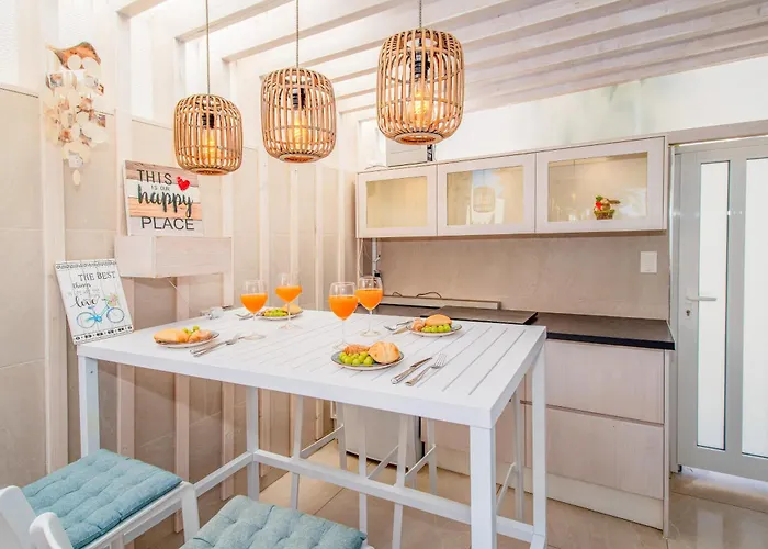 Lejlighed Luxury 3bd With Premium Amenities, Jacuzzi, Private Parking Palm-mar