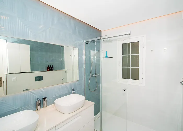 Luxury 3bd With Premium Amenities, Jacuzzi, Private Parking * Palm-mar