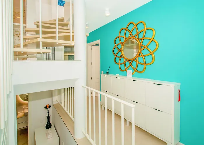 Luxury 3bd With Premium Amenities, Jacuzzi, Private Parking شقة