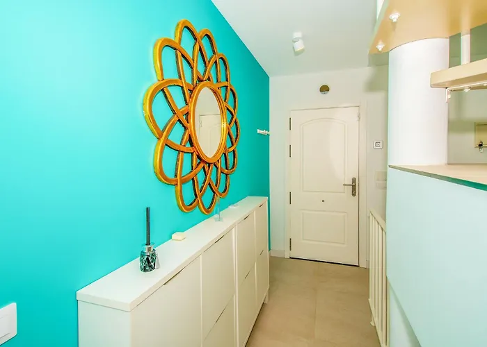 Luxury 3bd With Premium Amenities, Jacuzzi, Private Parking Lejlighed