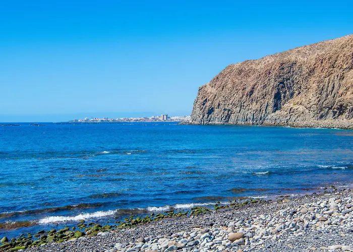 Luxury 3bd With Premium Amenities, Jacuzzi, Private Parking *