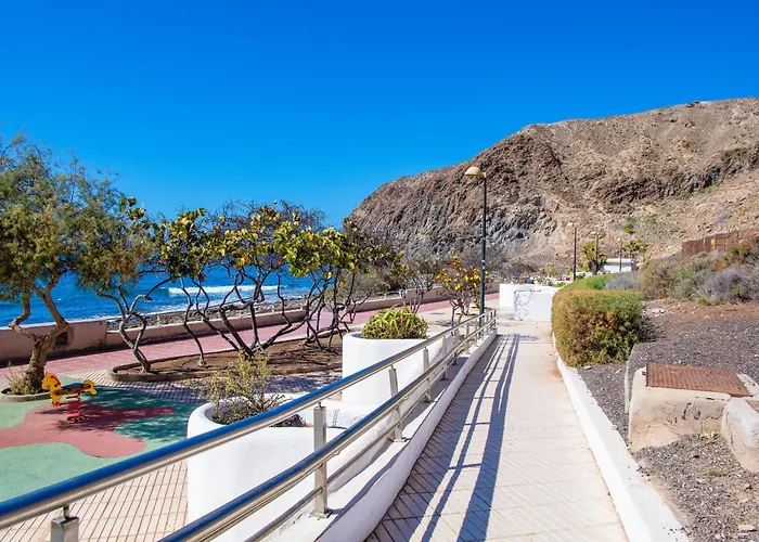 Luxury 3bd With Premium Amenities, Jacuzzi, Private Parking Lejlighed Palm-mar