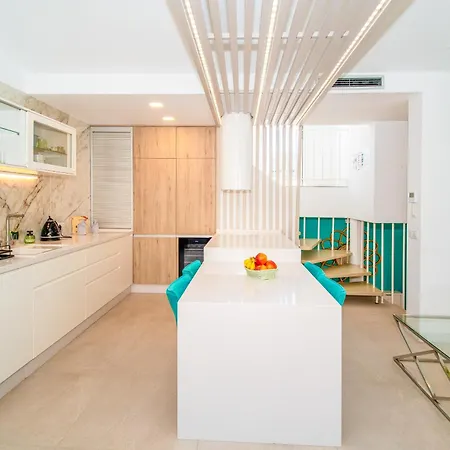 Luxury 3bd With Premium Amenities, Jacuzzi, Private Parking Appartement *